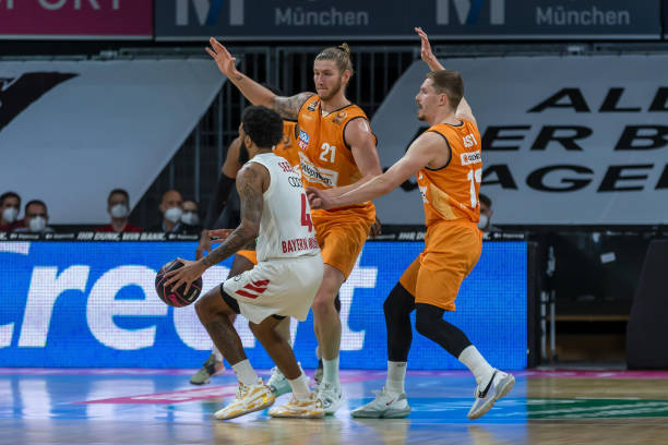 依然用进球 依然用进球