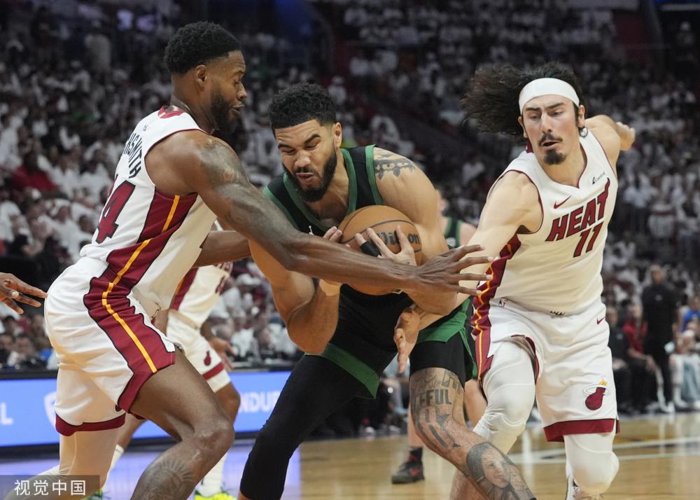 詹姆斯与安 詹姆斯与安