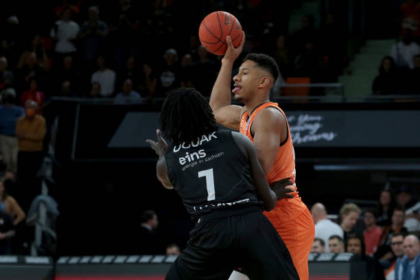 综合来看 综合来看